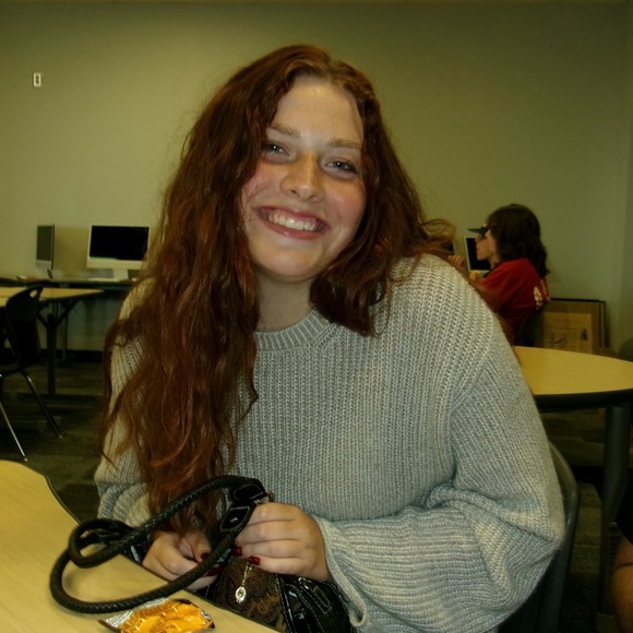 Meet your Posher, Laylie - Picture 1 of 1